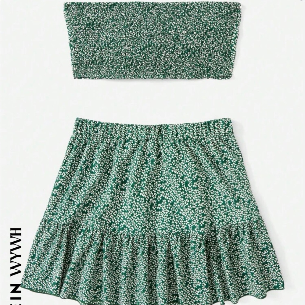 SHEIN WYWH Ditsy Floral Print Knot Front Crop Tube Top & Ruffle Hem Skirt SizeXS